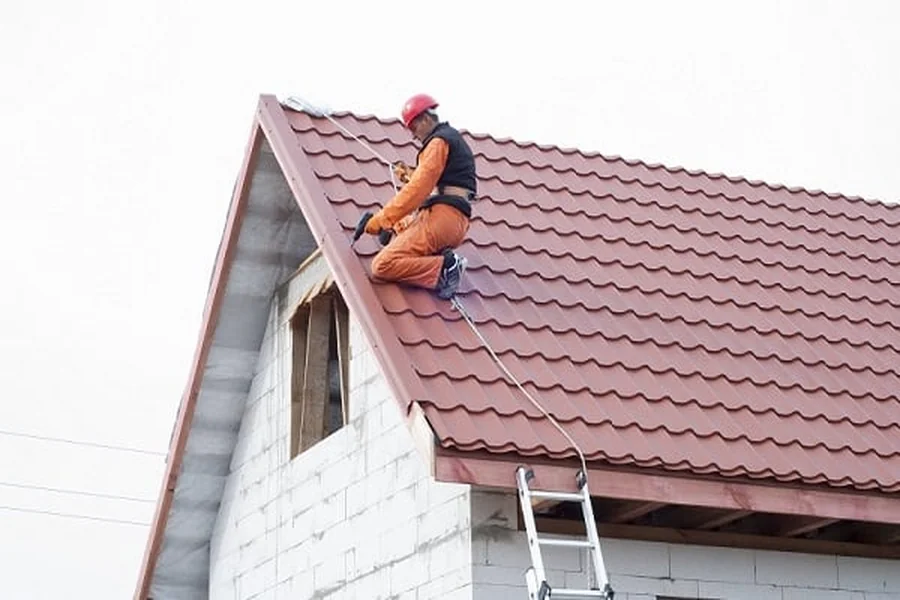 What Homeowners Should Know Before Starting A Roofing Project In Los Angeles