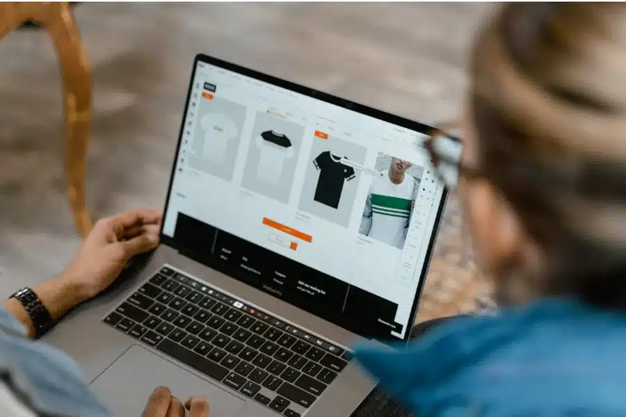 What Should You Look For When Comparing Online Retail Experiences