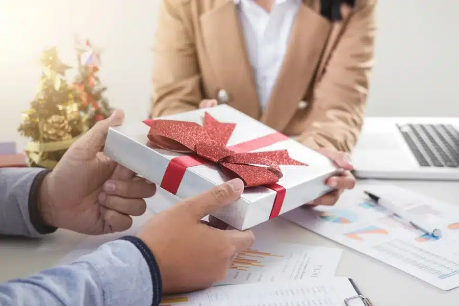 Budget-Friendly Corporate Gifting Maximizing Impact Without Breaking the Bank