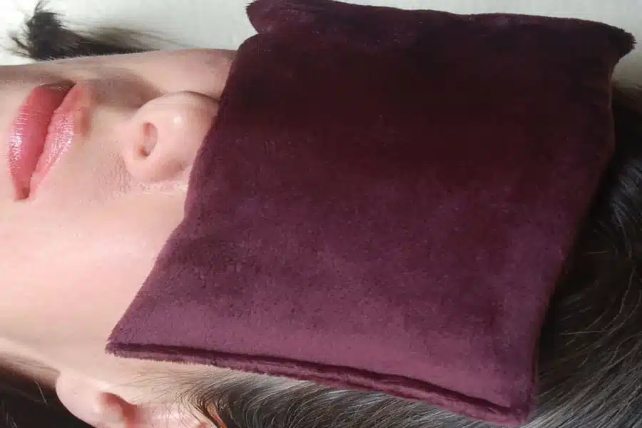 Eye Heat Pads What Are the Benefits and How to Use Them