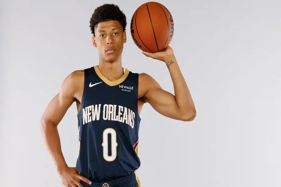 Jeremiah Fears Height