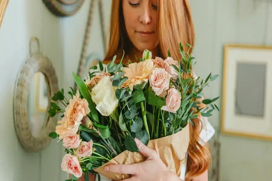 How Global Flower Delivery Works From Order to Doorstep