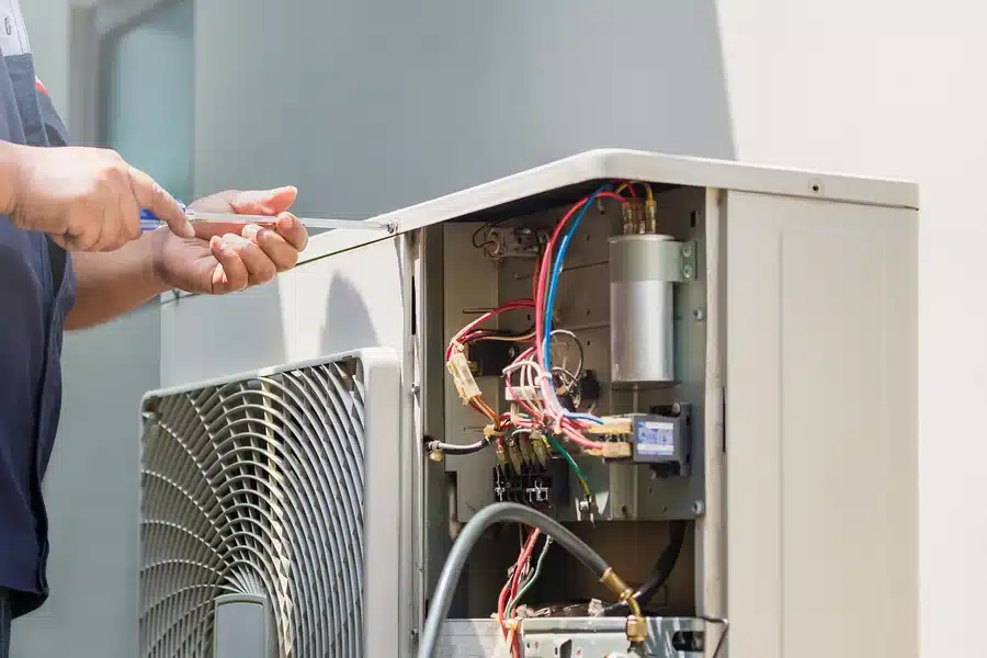 Common Warning Signs That Indicate You Need a Furnace Repair Service Immediately