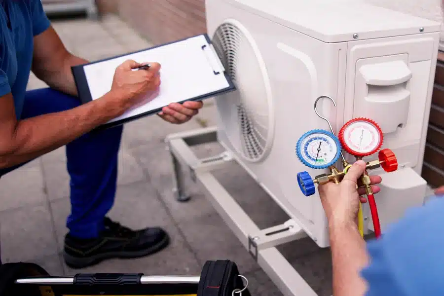 How HVAC Contractors Improve HVAC System Lifespan Through Preventive Calibration Techniques