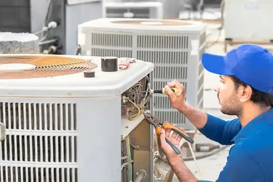 What Homeowners Should Ask Before Hiring an Air Conditioning Contractor for Installation Projects