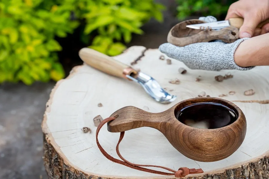 Carving a Kuksa