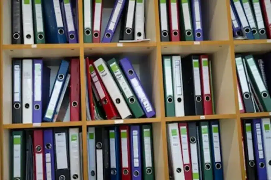 How Business Folders Support Everyday Office Needs