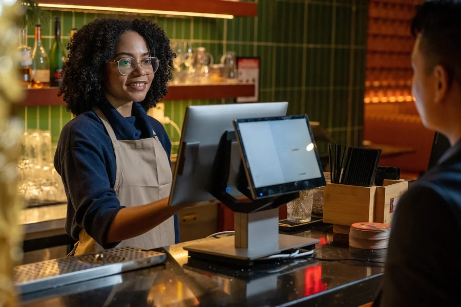 How Restaurant Operators Evaluate an All-in-One POS Workstation