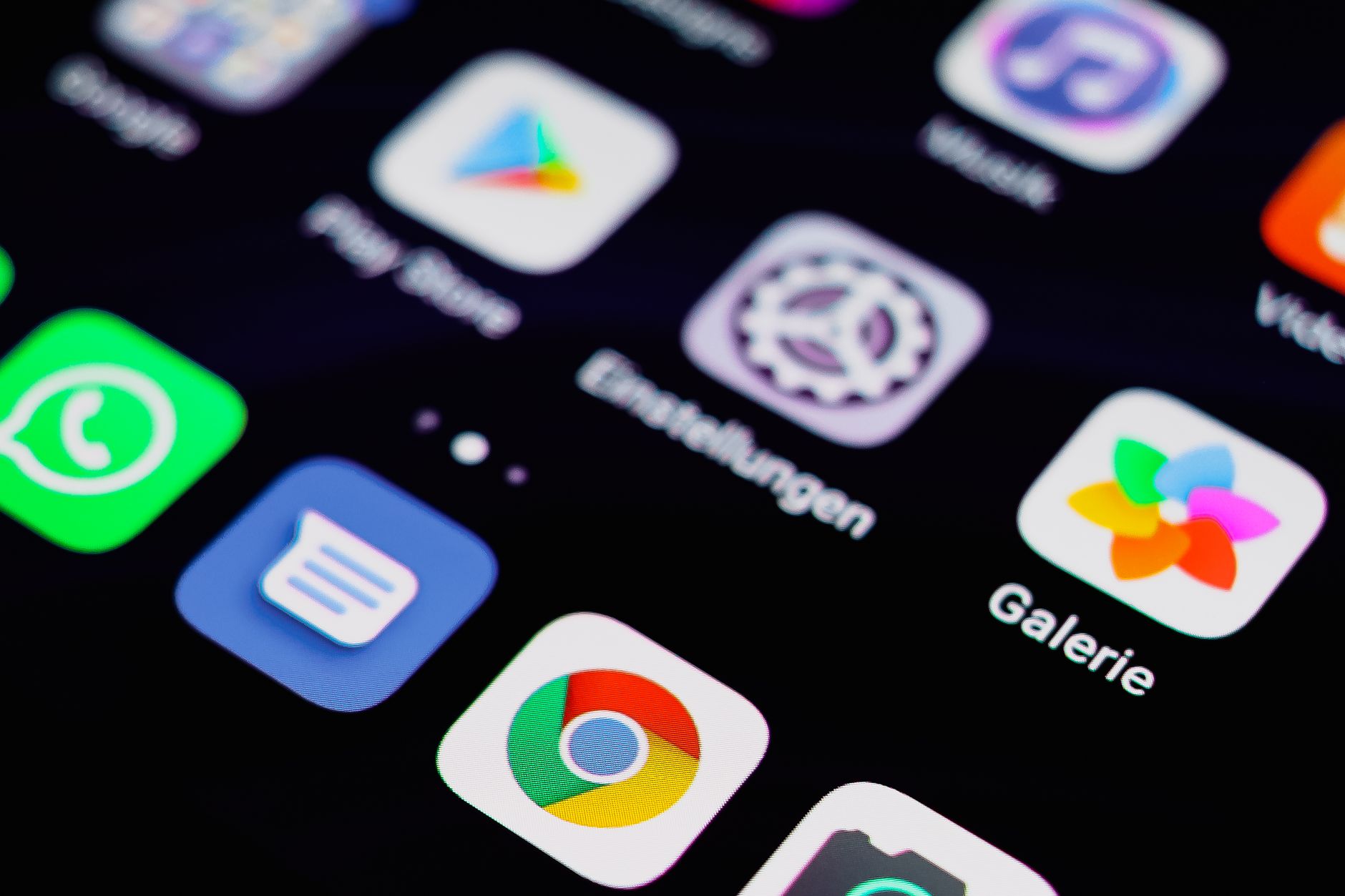 Fake Apps and Clone Websites Copying Real Brands